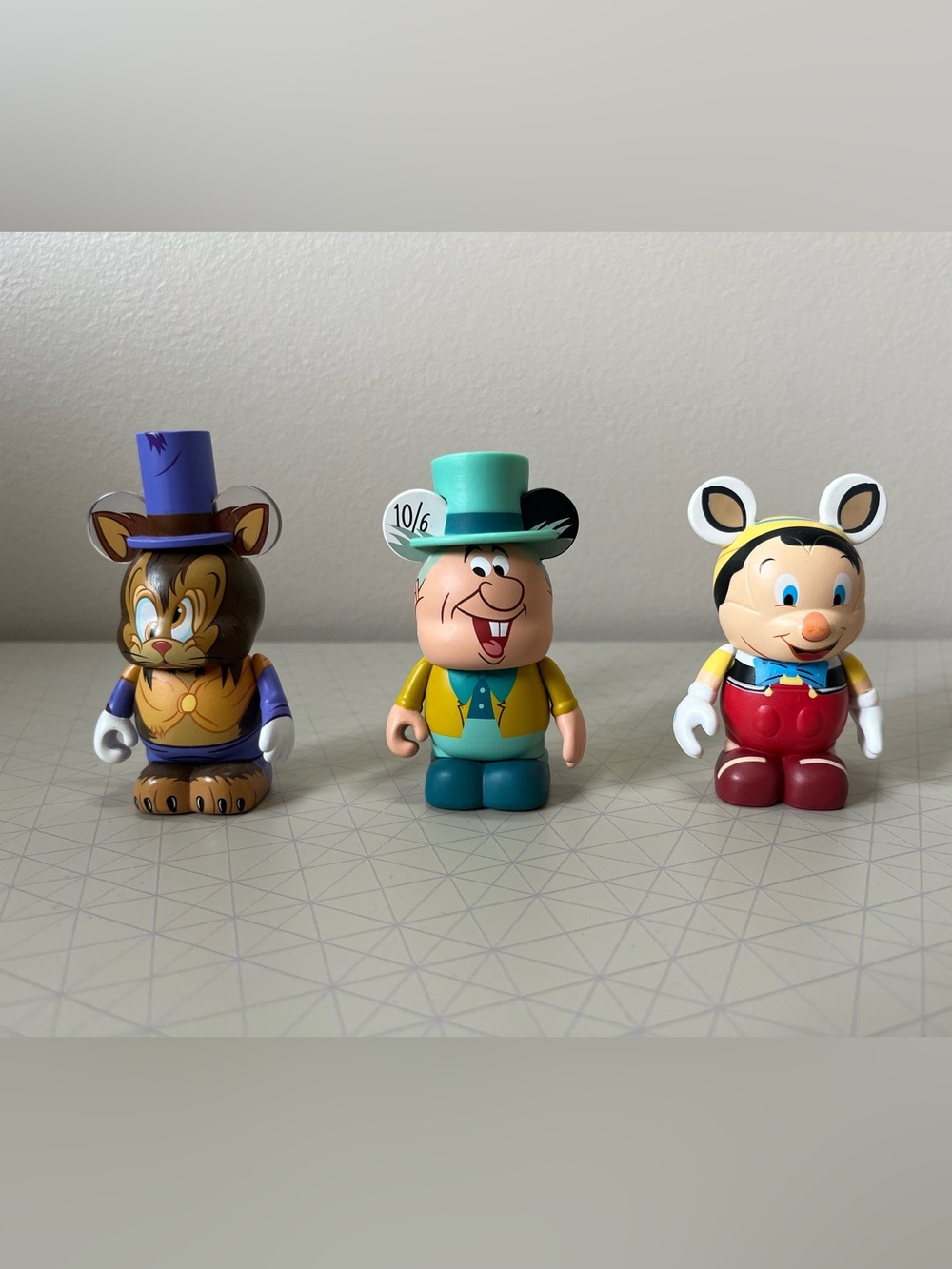 Bundle of 3 Disney Vinylmation Figures - Retired Collections
